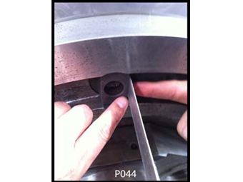 P044