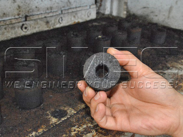 bana-grass-briquettes