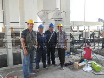 simec-engineer-and-indonesia-customers