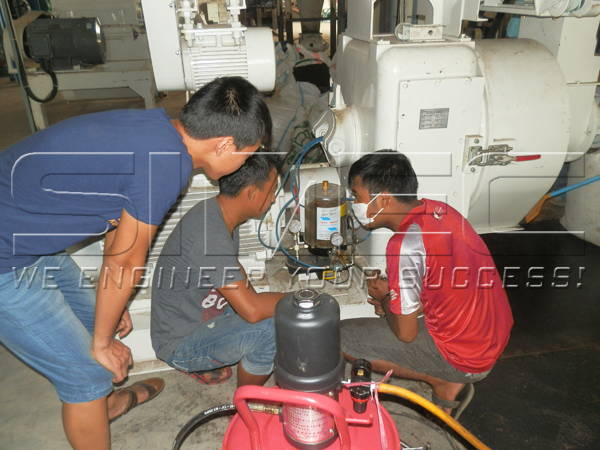 simec-technician-training-the-operators